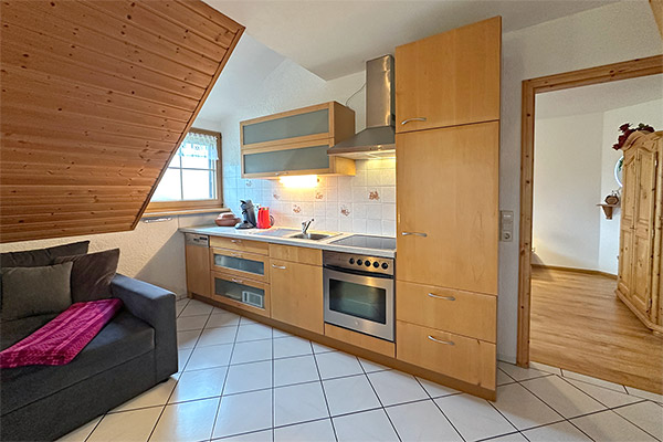 Voll ausgestattete Küchenzeile